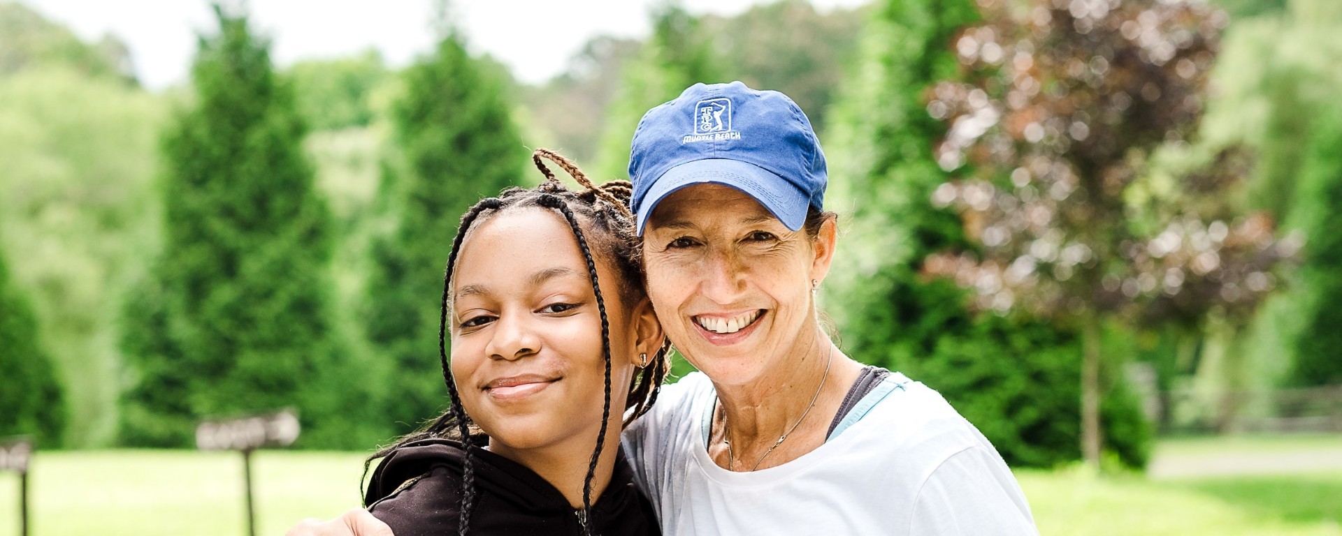A Sisters Circle mentor and mentee smiling together
