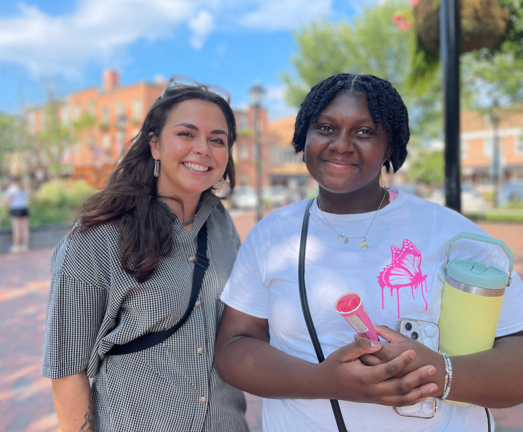 A Sisters Circle mentor and mentee smiling together outdoors